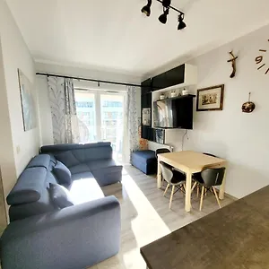 Red Park Apartament Z Panoramą Miasta Poznań